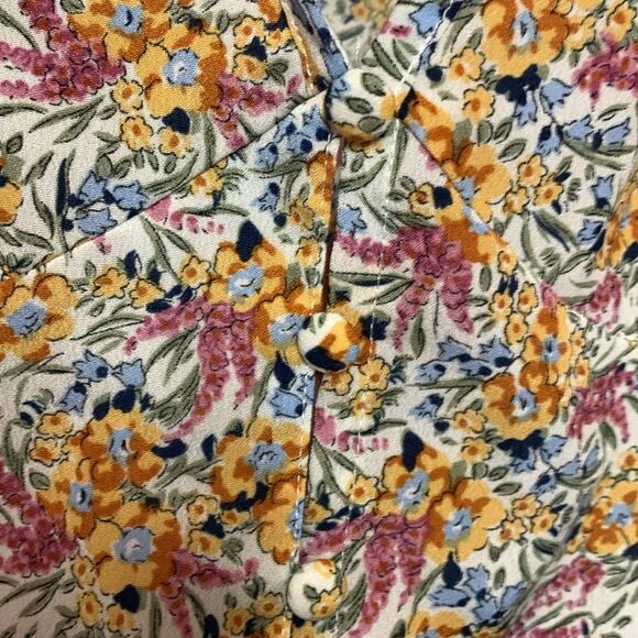 Nasty Gal Multicolored Floral V-Neck Button Front Top Size 2 - Picture 9 of 9